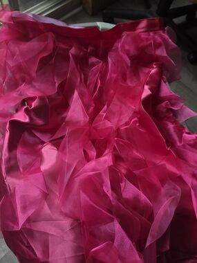 6 Ft - Fuchsia Ruffled Layered Skirt